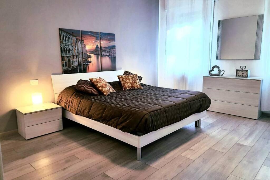 Marco'S Apartment -Ideale Per Venezia- Mestre Exterior photo